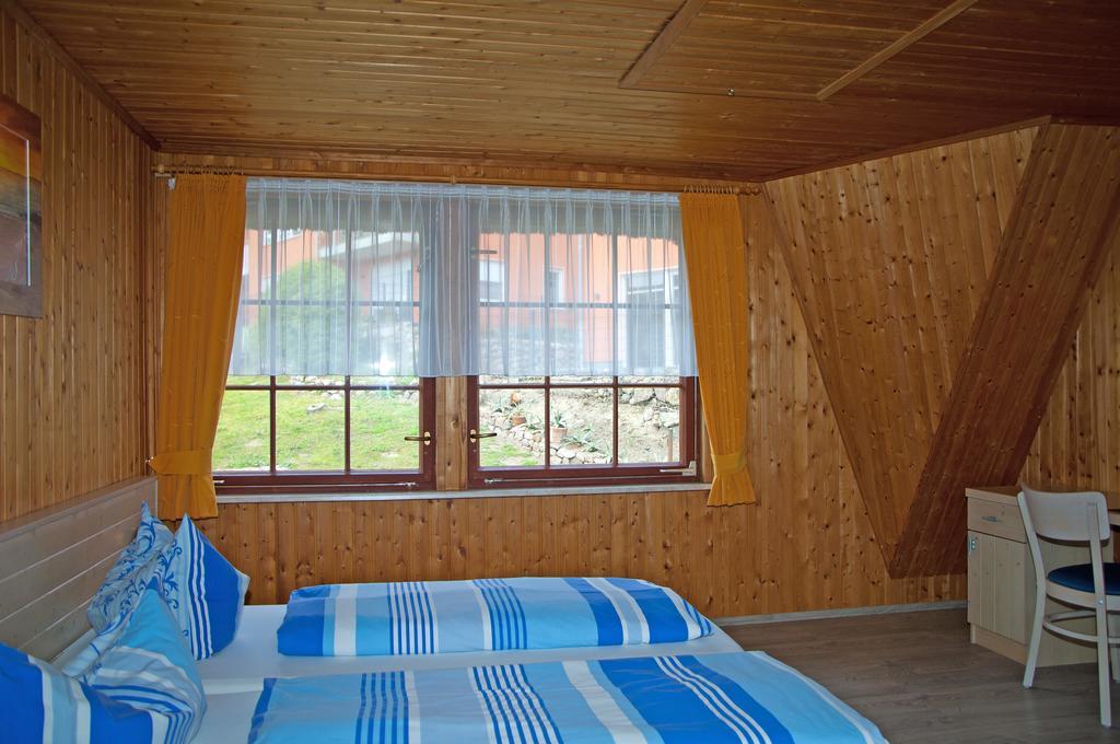 Ferien Unterm Reetdach In Gohren Ξενοδοχείο Goehren  Εξωτερικό φωτογραφία
